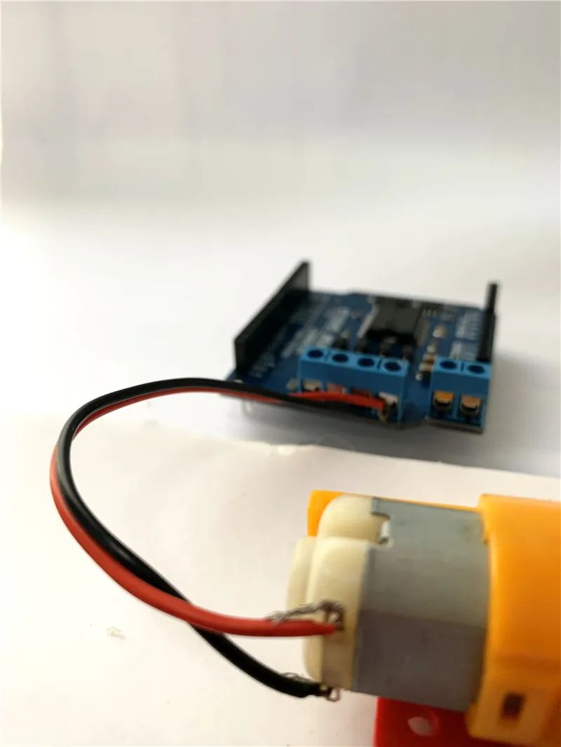 Building an Electric Catapult: Combining Mechanics and Electronics