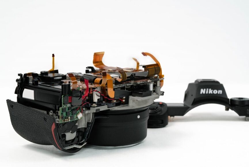 Disassembly of Nikon's Flagship Mirrorless Camera Z7 II