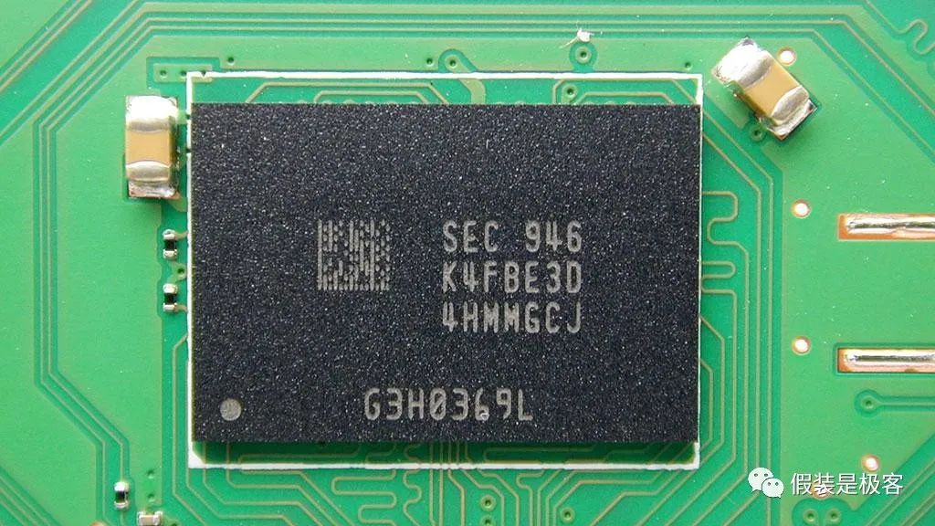 Exploring the Raspberry Pi 400: Is This New Learning Machine for You?