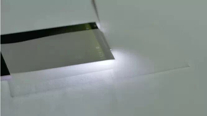 Disassembling a Borderless Phone Screen: A Deep Dive