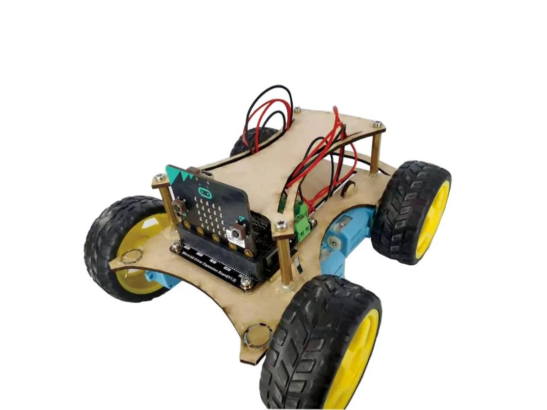 Project-Based Learning: Designing and Building a Wheeled Robot with Micro:bit