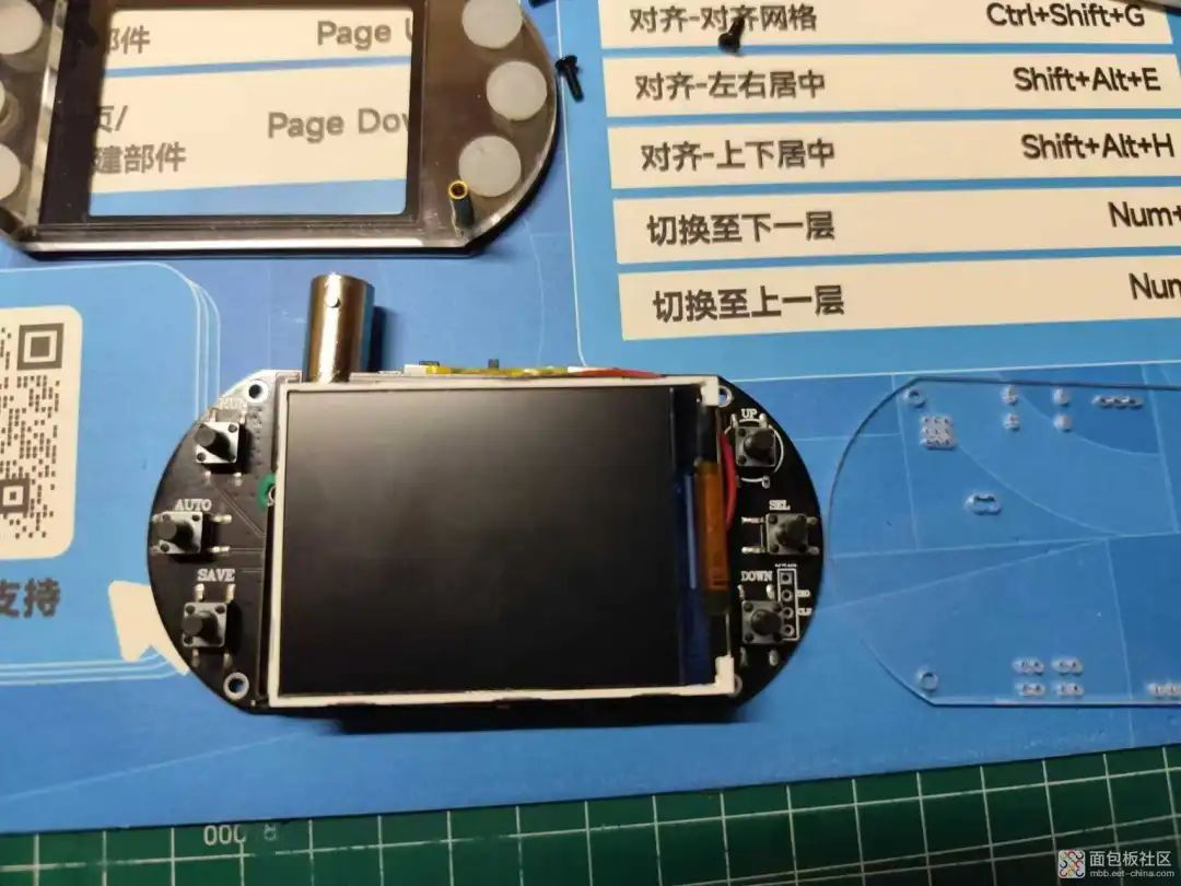 Disassembling a Mini Oscilloscope: Is It Worth It?