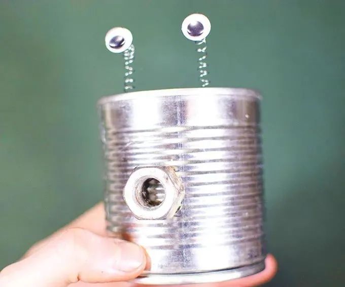 DIY Projects Using Old Tin Cans