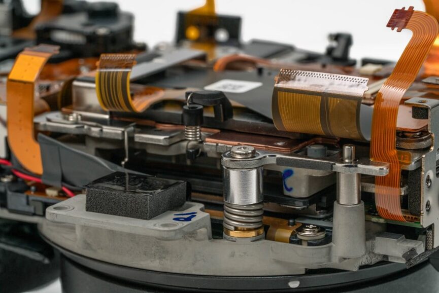 Disassembly of Nikon's Flagship Mirrorless Camera Z7 II