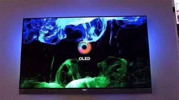 Don't Be Fooled by High Resolution: OLED Screens Can Hurt Your Eyes