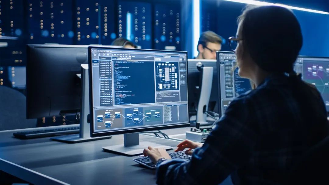 Differences Between CS and IT Majors in Study Abroad