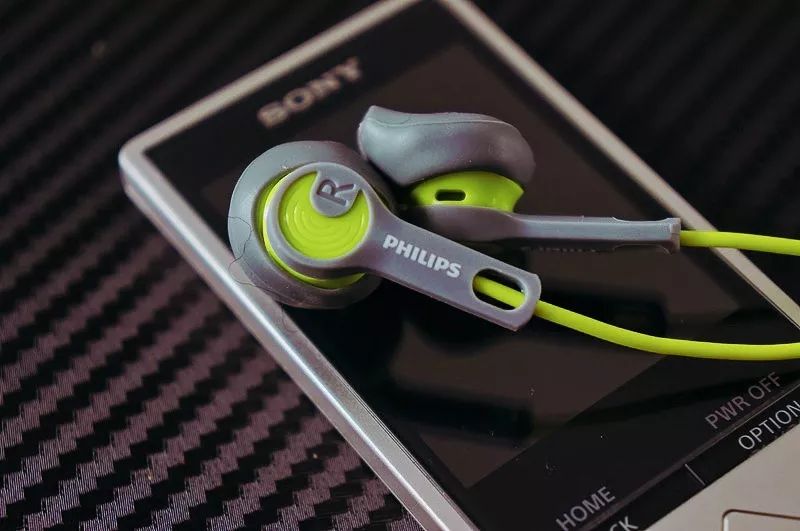 Understanding Bluetooth Headphones: History and Recommendations