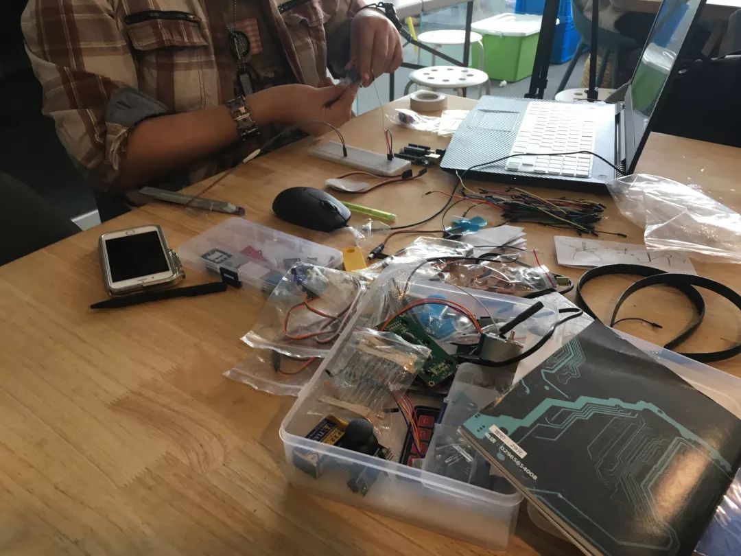 Exclusive Arduino Software Course | May Day Special with 8 Classes to Create an Interactive Device
