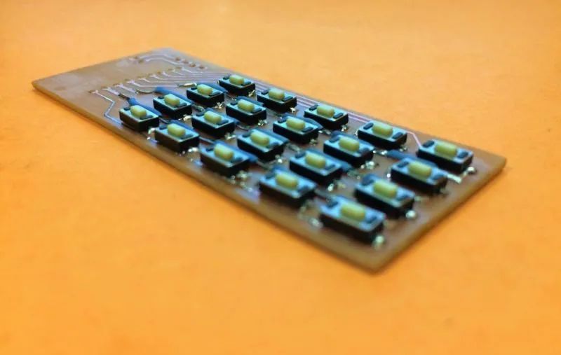 PiCalc: DIY OLED Screen Calculator Based on Raspberry Pi Pico