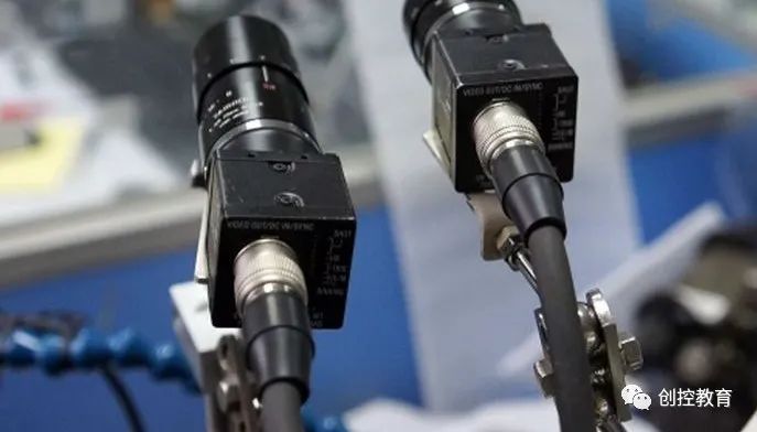 Ten Key Industrial Control Devices for Automation