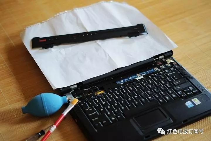 Adding a Bluetooth Module to Lenovo E42 Laptop