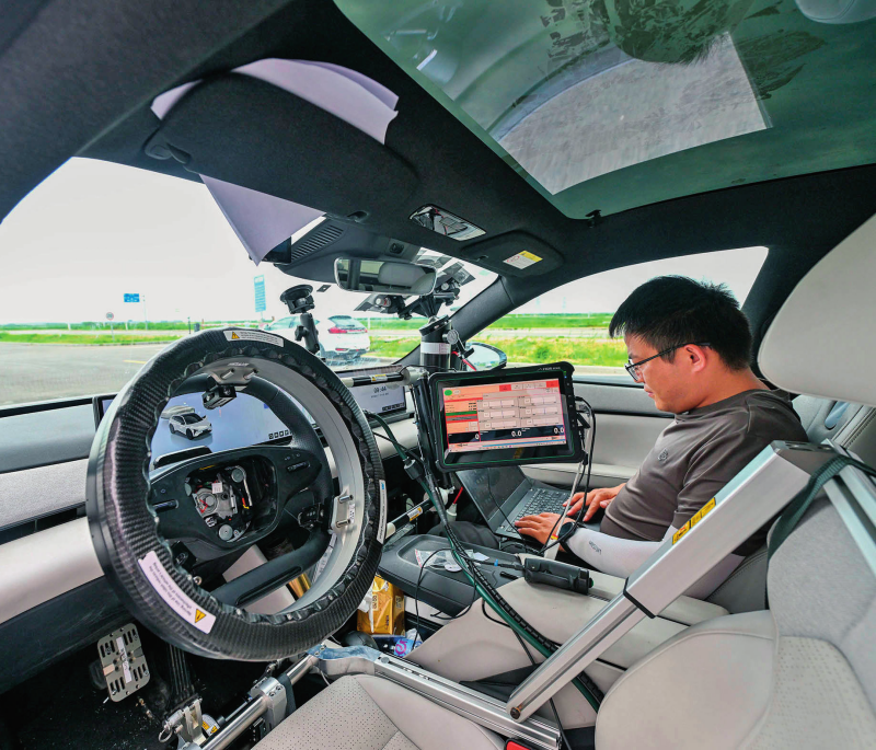Resolving Privacy Anxiety in Smart Connected Vehicles