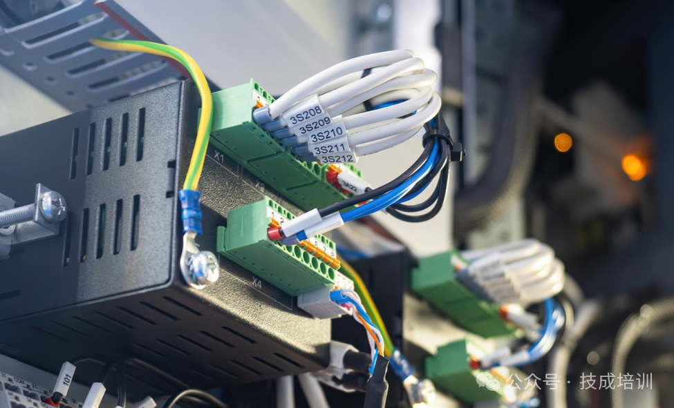 12 PLC Programming Tips from Electrical Experts Worth Saving!