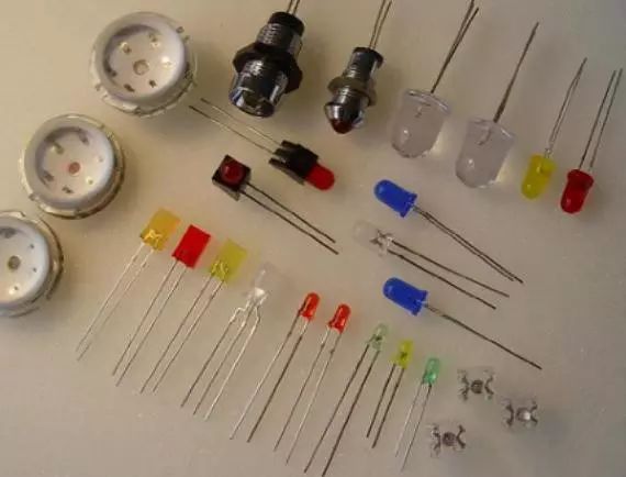 How to Light Up an LED Using Microcontroller