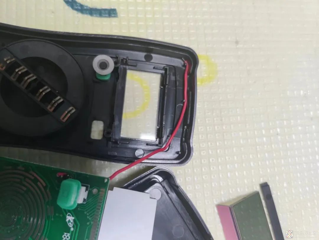 Disassembling the Elec Measuring Multimeter: This Is Design Specification!