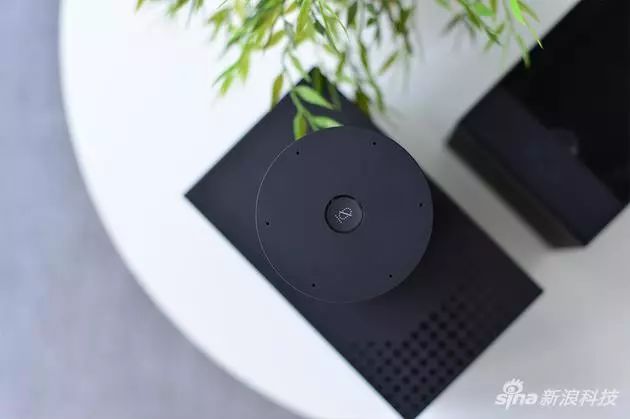 Tmall Genie Smart Speaker Review: A Home Hub from the Future