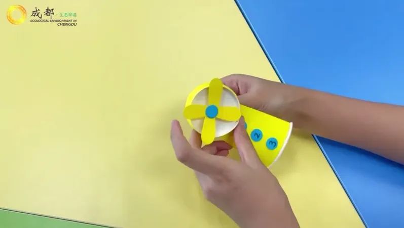 DIY Eco-Friendly Fan for a Cool Summer