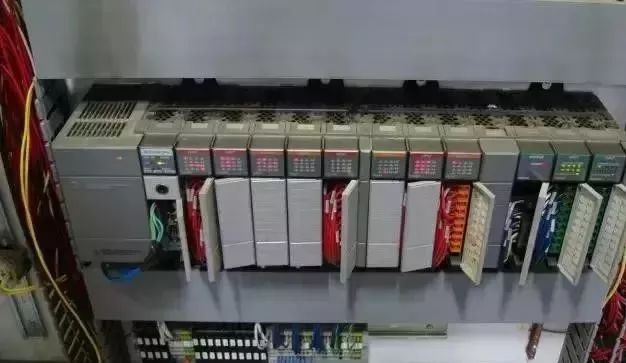 What Does a Perfect PLC Program Look Like? (Newbie Programming Tips)
