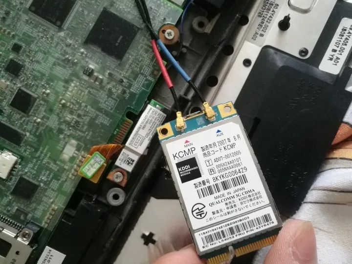 Installing Bluetooth Module and Wireless Card for THINKPAD X200