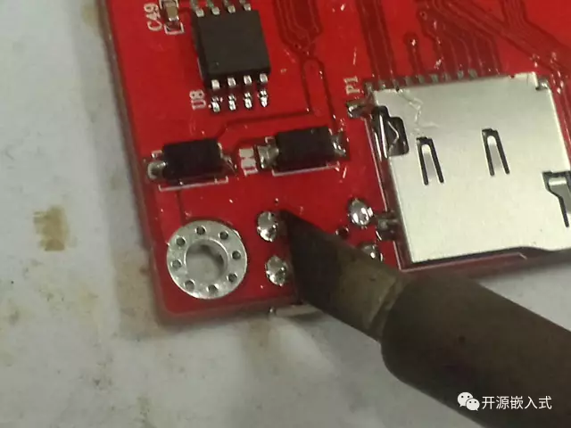 Tech Tips for Manual Soldering of PCB Components