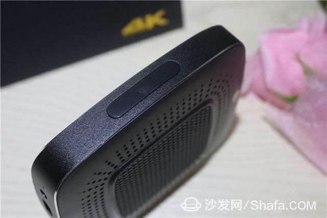 Review of Huishibao RK3399 Smart TV Box: A Powerhouse of Design and Performance
