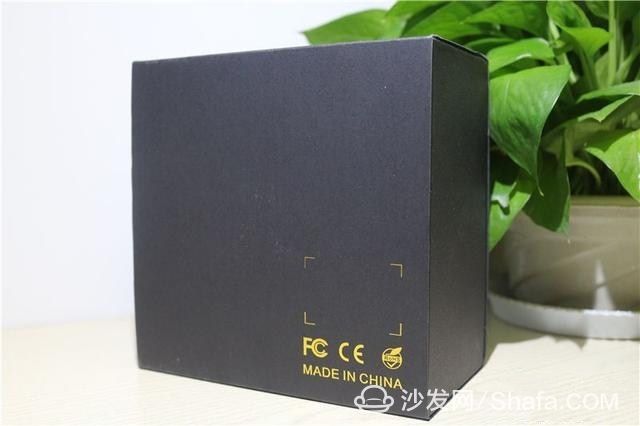 Review of Huishibao RK3399 Smart TV Box: A Powerhouse of Design and Performance