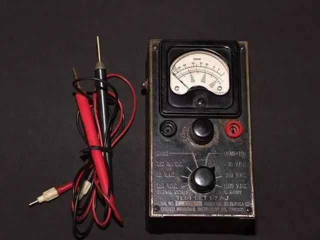 Exploring WWII Military Multimeter: A Look at Vintage Technology
