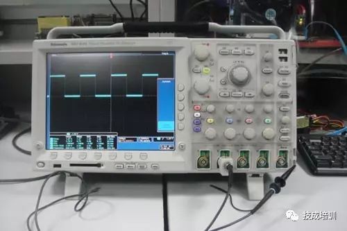 How to Properly Use an Oscilloscope