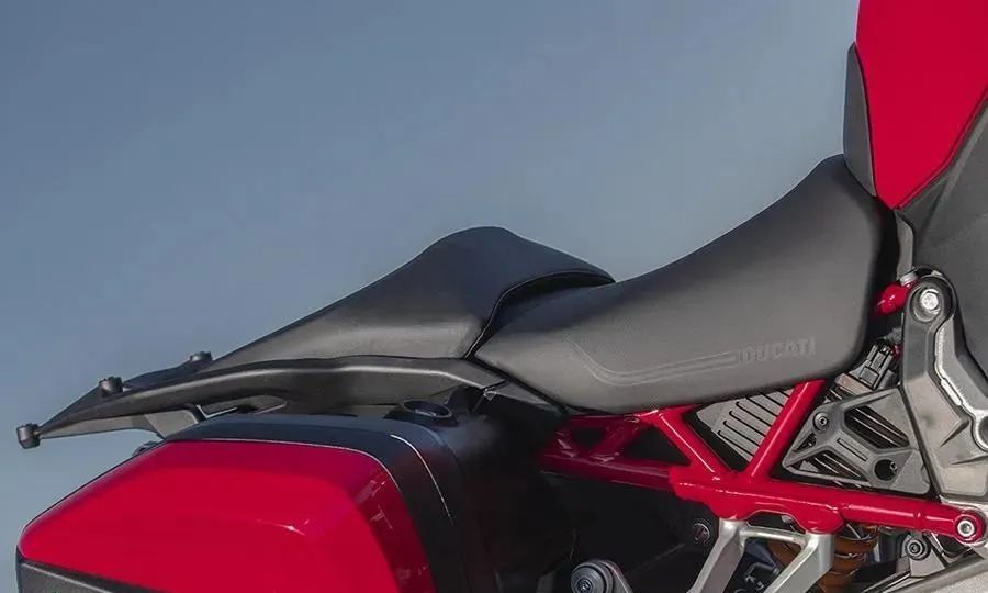 Ducati Multistrada V4S: A Versatile Motorcycle with a Four-in-One Design