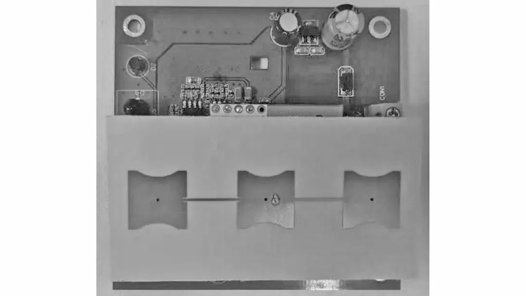 Design of Microwave Radar for Human Attitude Detection