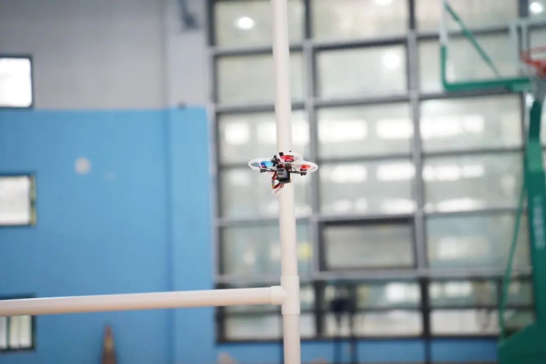 Homemade Drone Successfully Takes Flight! A High School Student's Sudden Inspiration Creates the 'Dreamer'