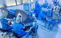 Is the Da Vinci Robot an Advanced 3D Laparoscopic System?