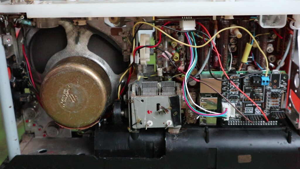 Transforming a Vintage Radio into a Smart Speaker with Raspberry Pi
