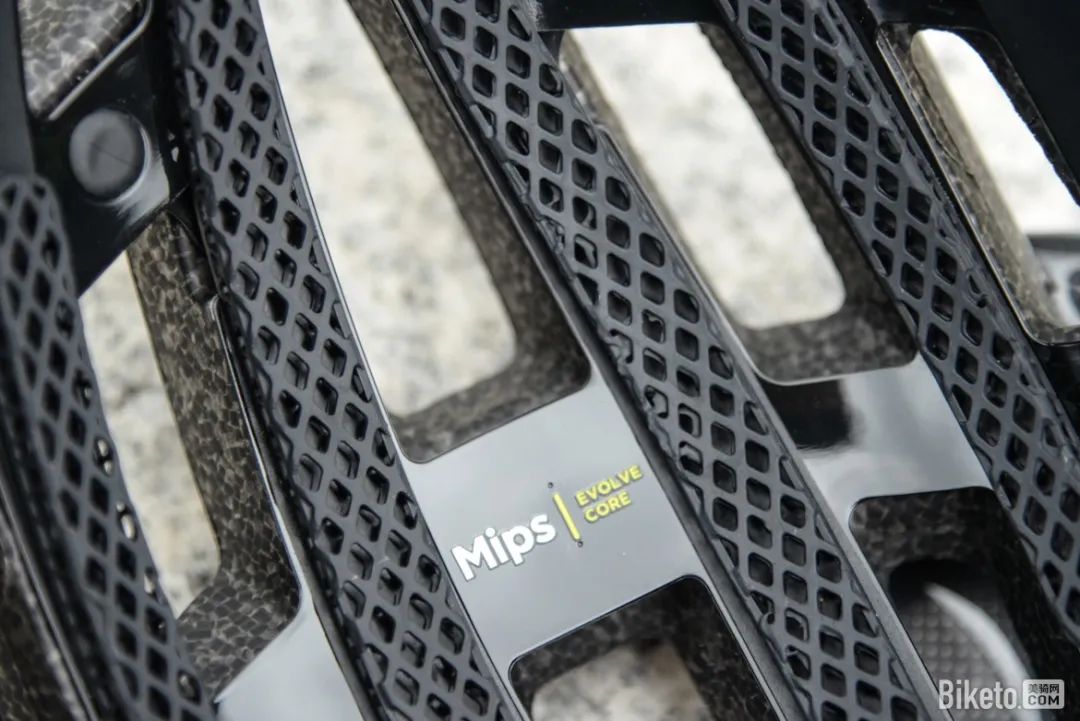 PMT 3D MIPS Helmet Review for Enhanced Experience