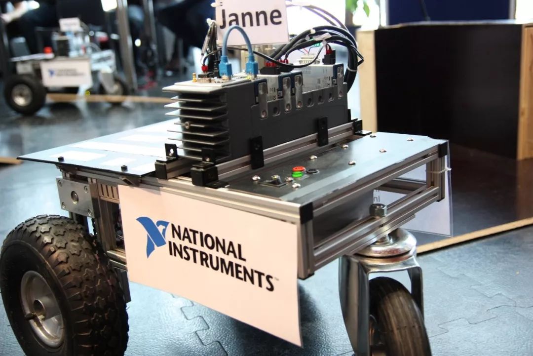 Principles of Motor Control in Robots