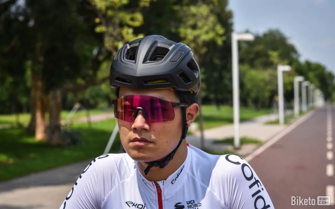 VAN RYSEL 500 MIPS Helmet Review: High Cost-Performance
