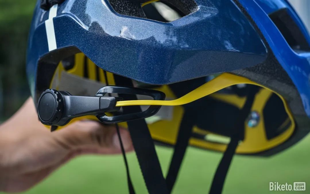 VAN RYSEL 500 MIPS Helmet Review: High Cost-Performance
