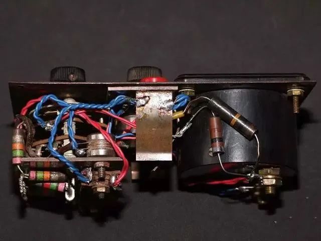 Exploring WWII Military Multimeter: A Look at Vintage Technology