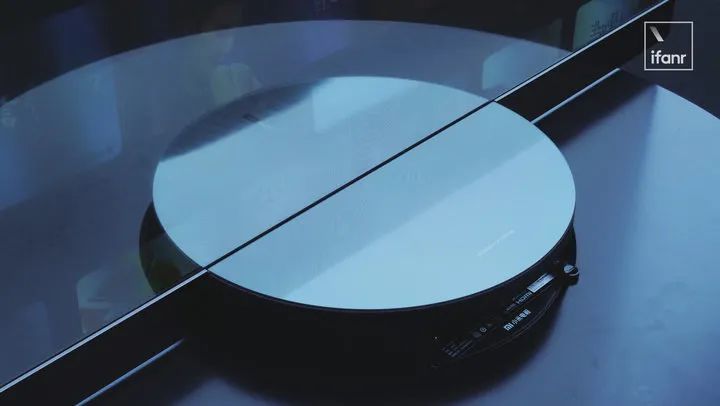 Understanding OLED Transparent Display Technology