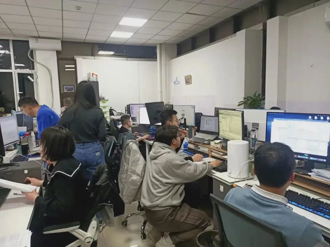 China's First Large-Scale Fully Asynchronous Chip Successfully Taped Out