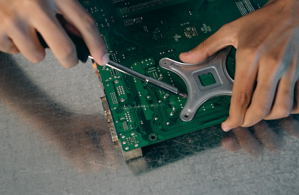 Unveiling Microcontroller Internals: What Are ROM and RAM?