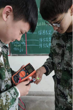 How to Use a Digital Multimeter