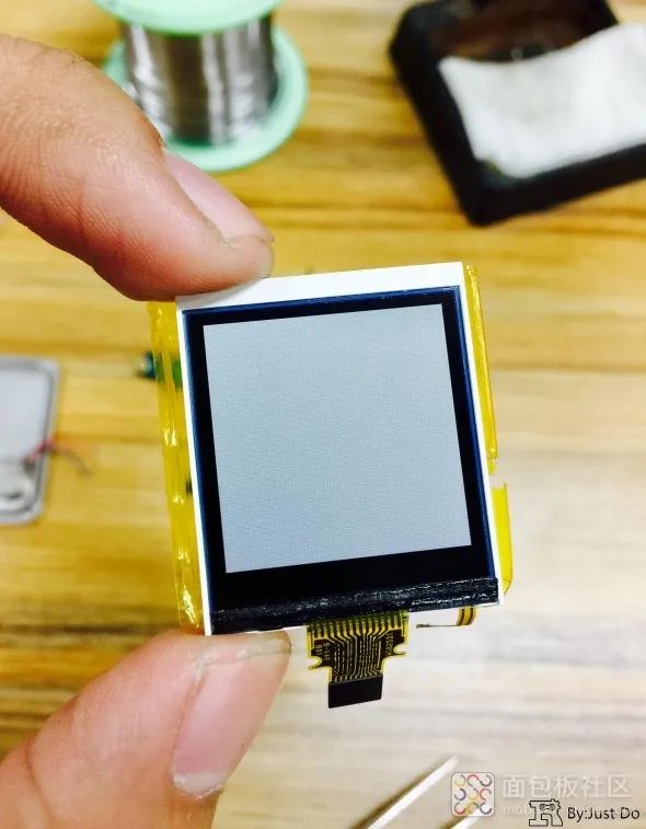 Disassembling an Old Smartwatch with a Self-Destruct Switch?