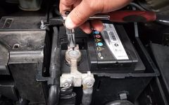 How to Use a Multimeter to Detect Car Battery Drain?