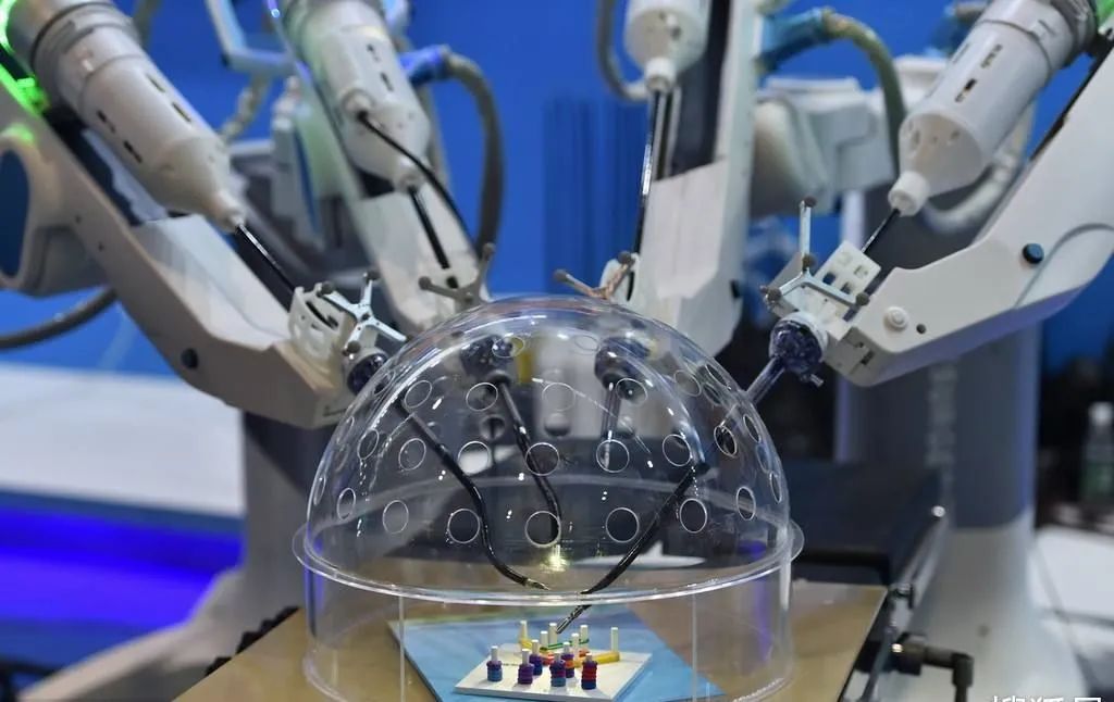 Neurosurgery Robotics: An Overview