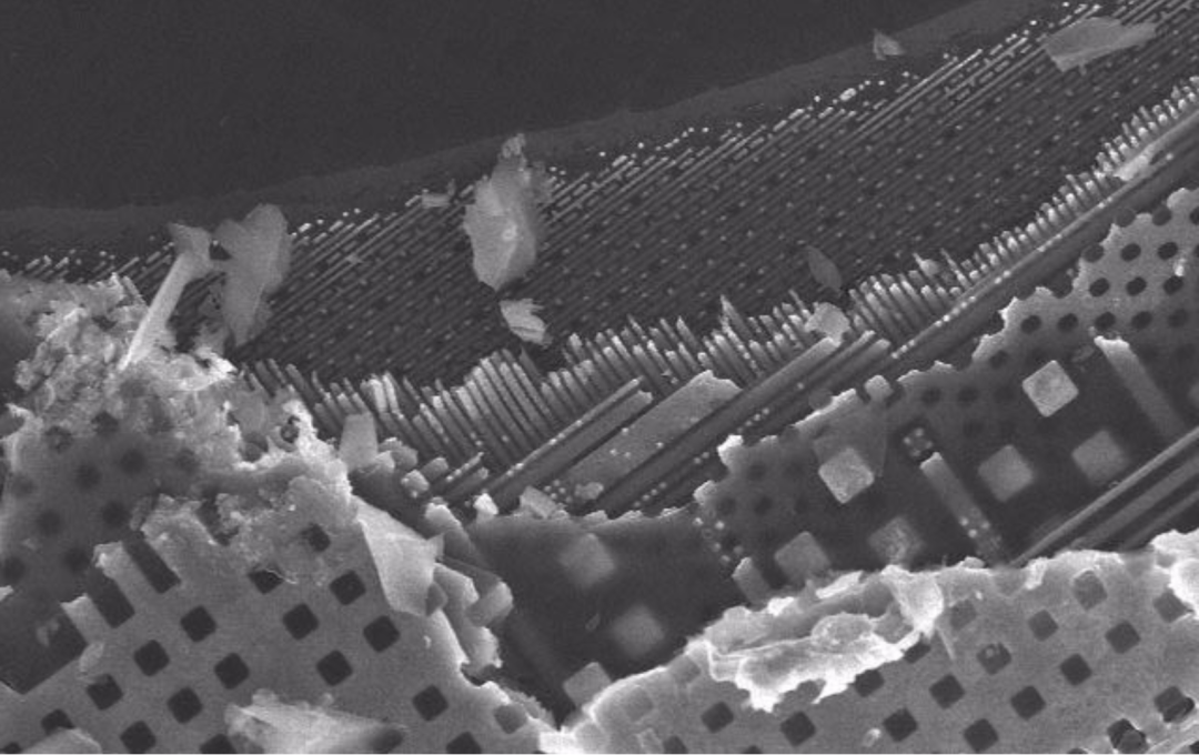 How Are Over 10 Billion Transistors Installed in Chips?
