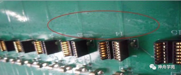 Causes and Prevention of White Spots After PCB Cleaning