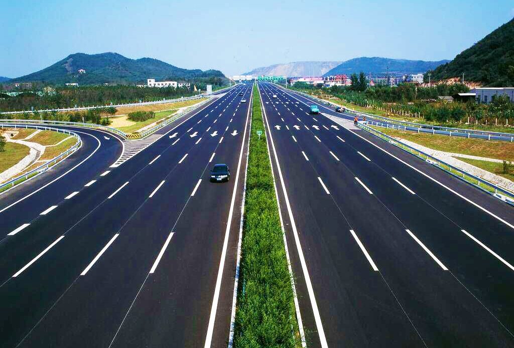 Understanding ADAS: Automated Navigation Assistance