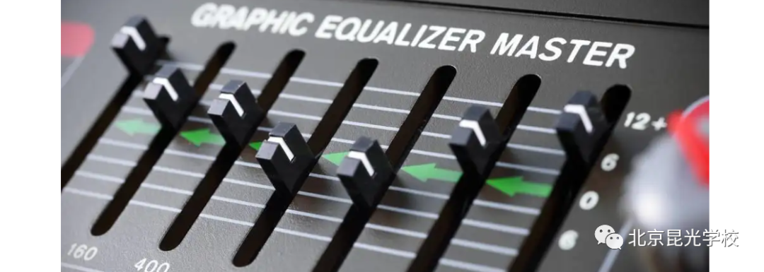 How Beginners Can Perfectly Process Vocals Using Equalizers