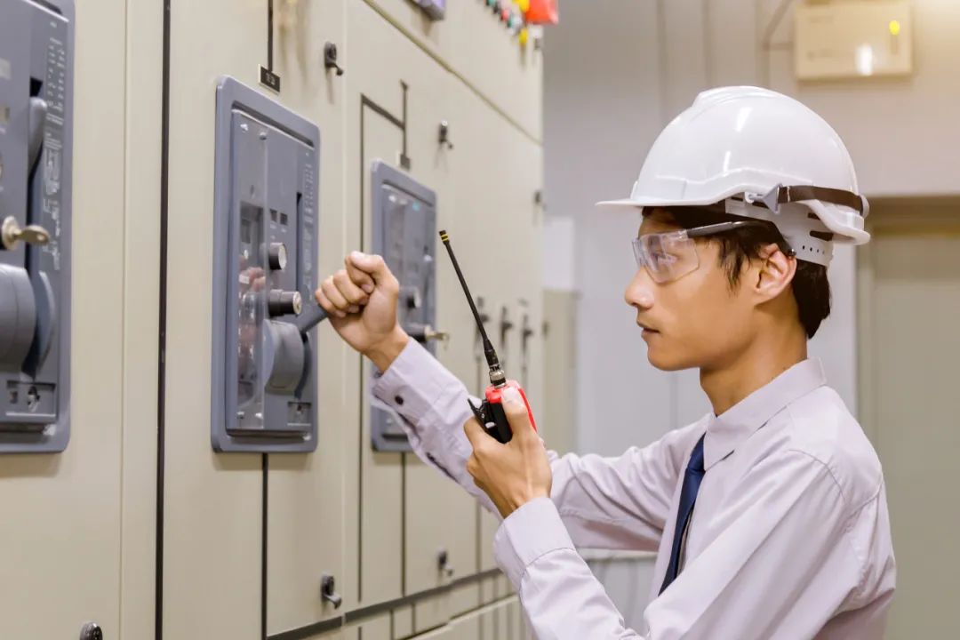 PLC Programming: The Core Tool of the Industrial Intelligence Era